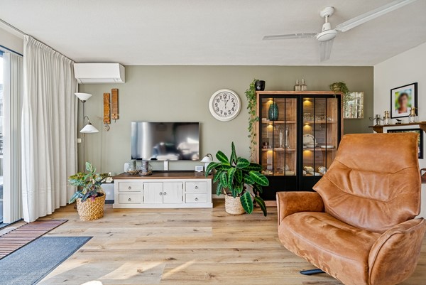 JACQUES TATILAAN 143-16.jpg